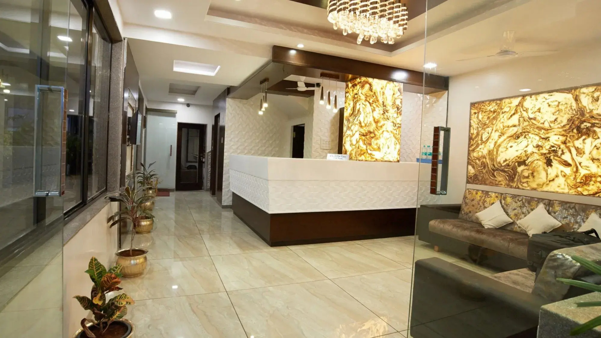 Hotel Sai Suraj Park