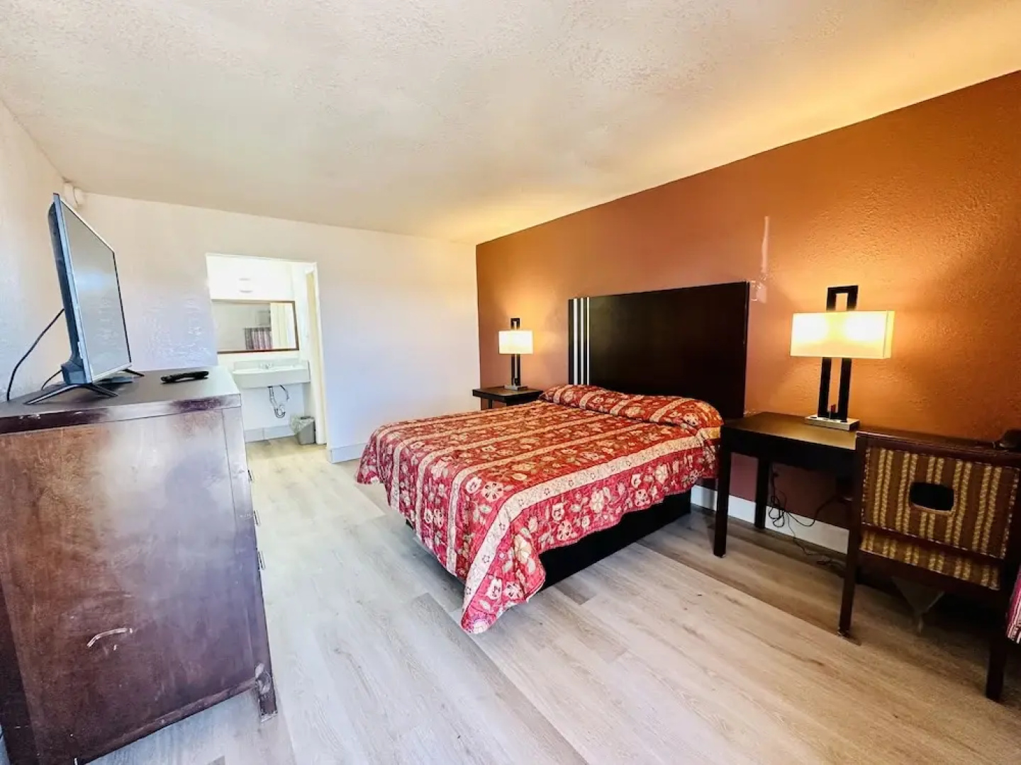 Economy Inn
