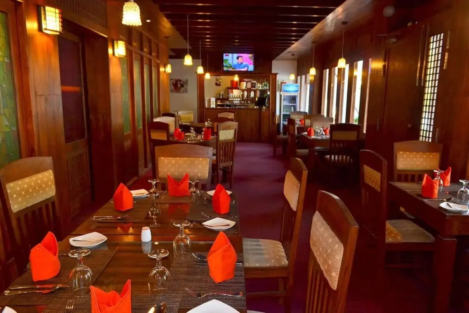 KYNROCK Airport Hotel