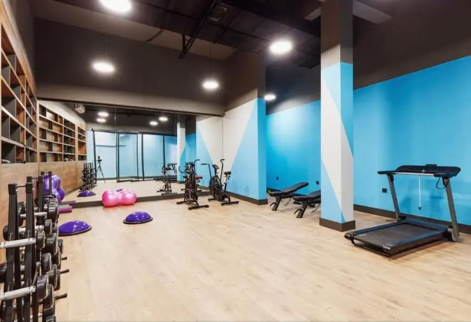 Charming 1-0 Studio in Kotor-kavac With Pool & Spa