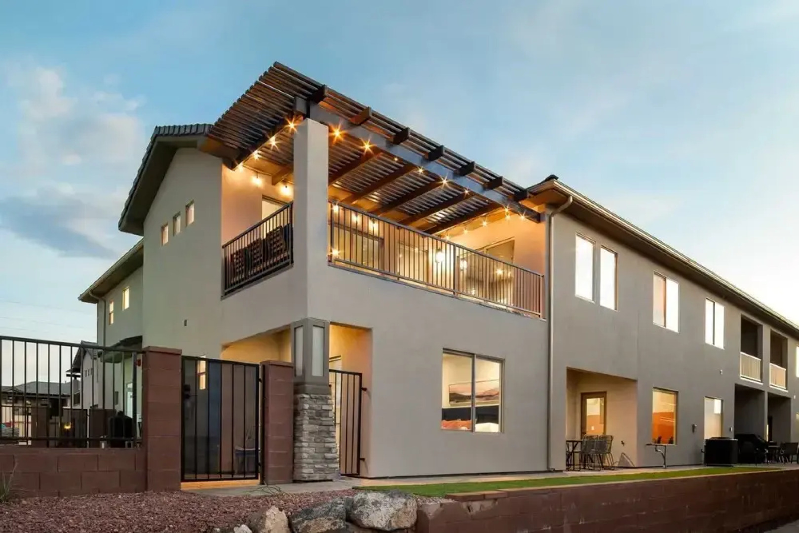 Winner, Winner! 13 Bedroom Home