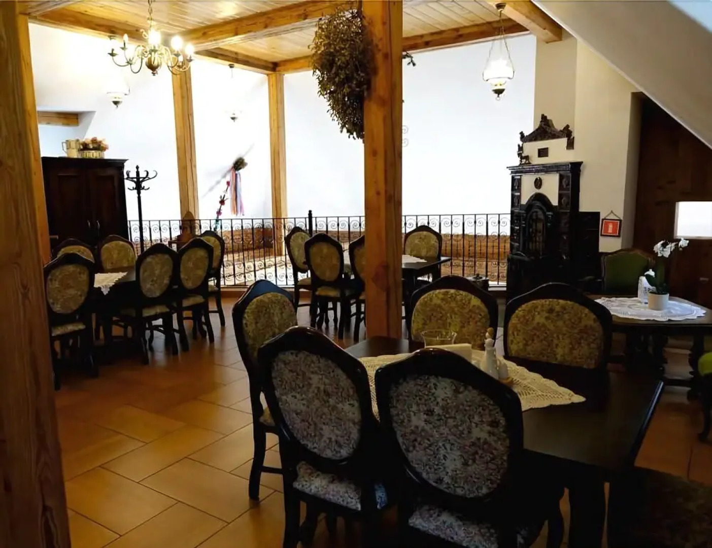 Gościniec Dworski w Ropie