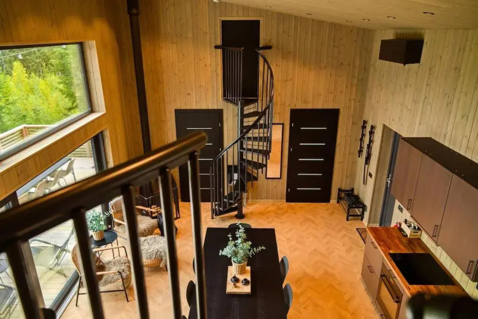 Skogly - Ny stor hytte, Unike Finnskogen