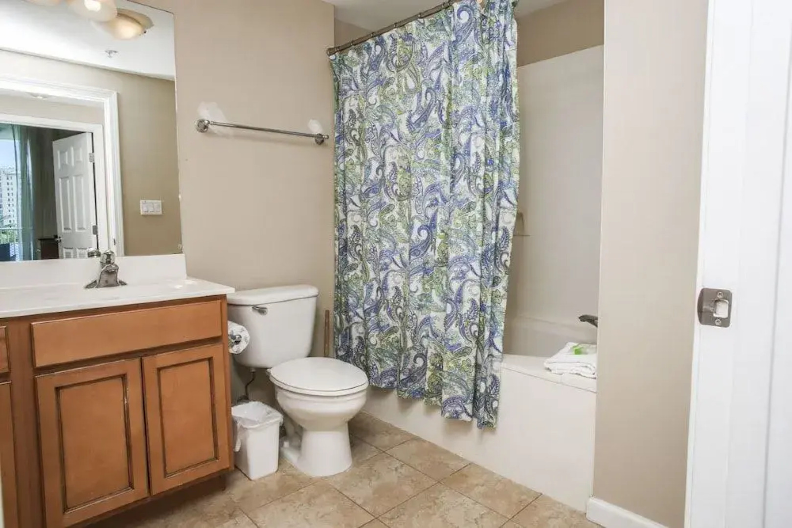 The Palms of Destin Resort by Panhandle Getaways