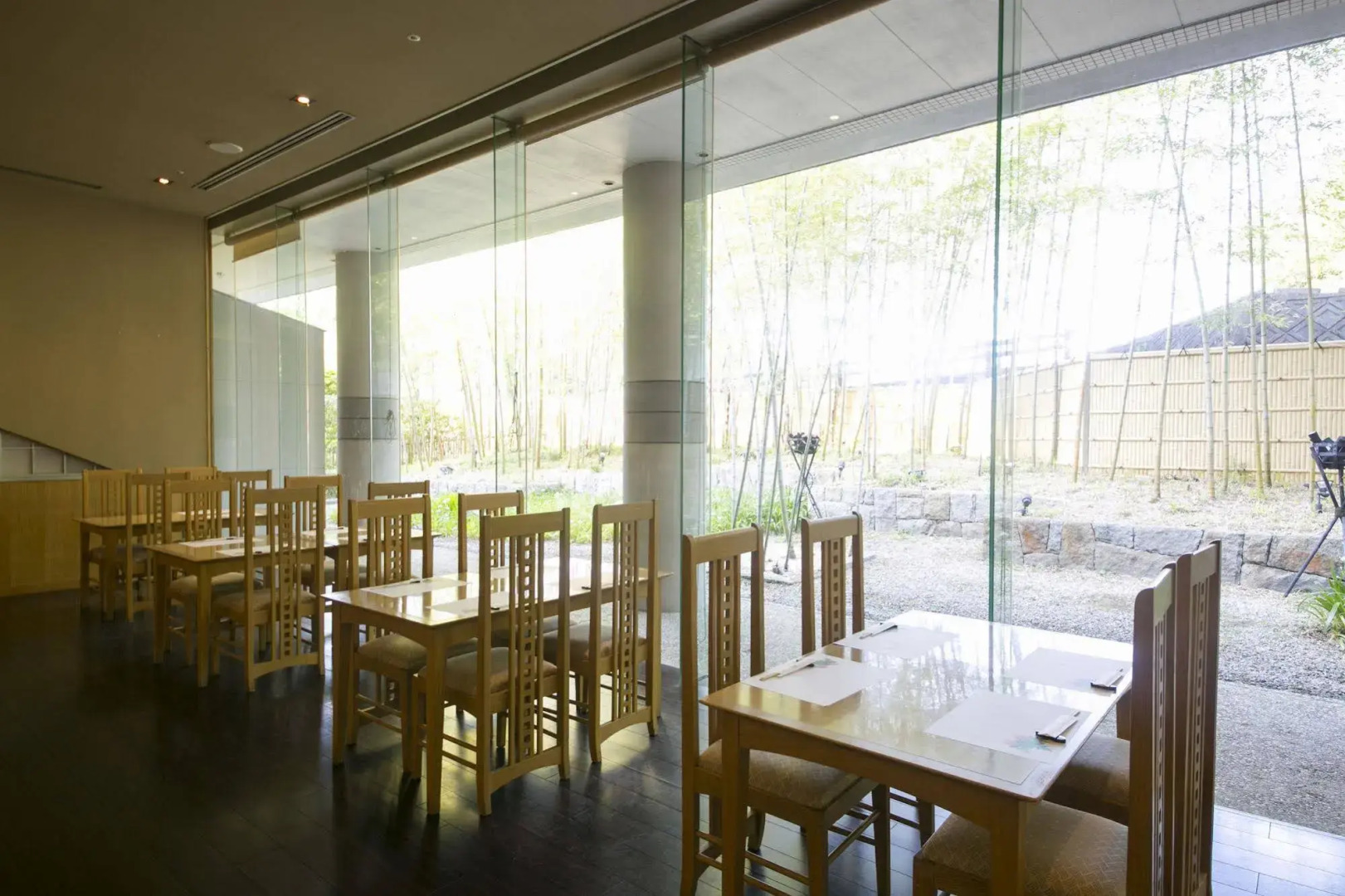 Rosa Blanca (Formerly Palm De Yume)