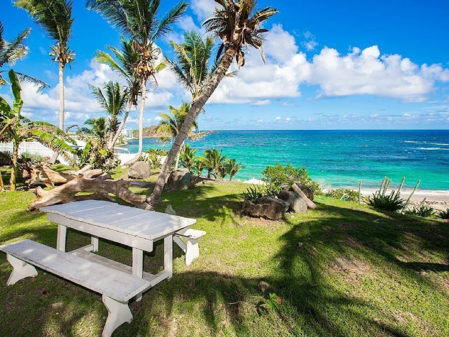 Beachfront Villa FantaSea