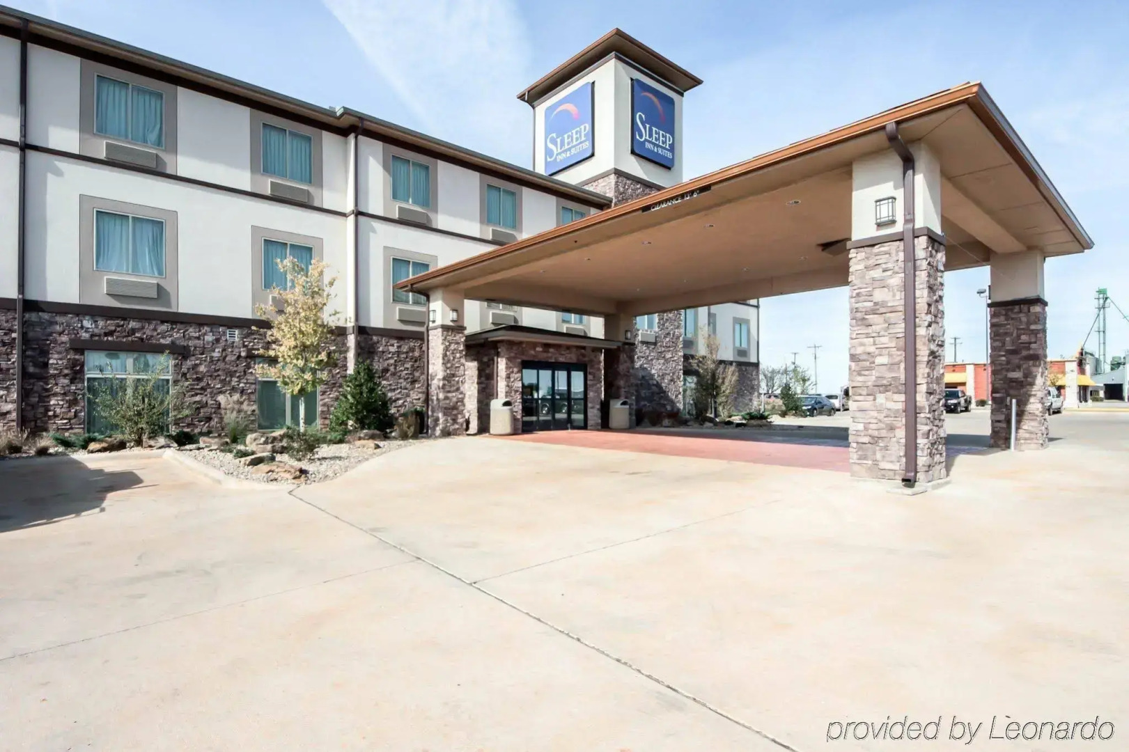 Sleep Inn & Suites Hennessey