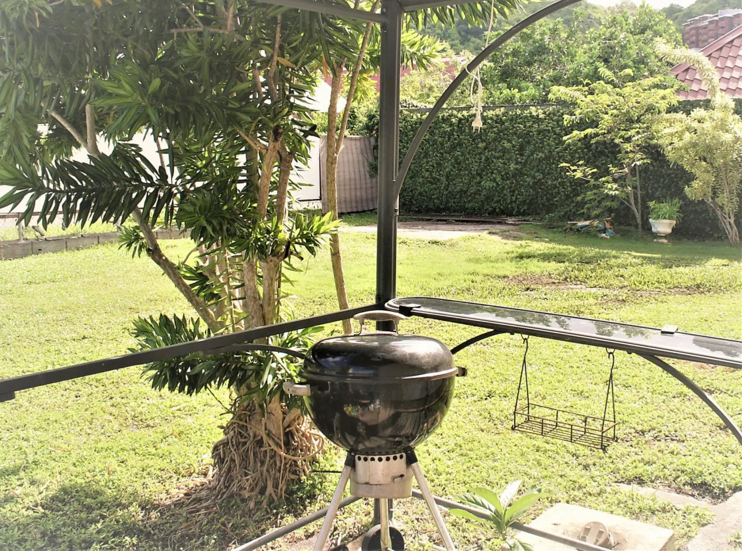 Tahiti - Sanny's Place Room & Pool