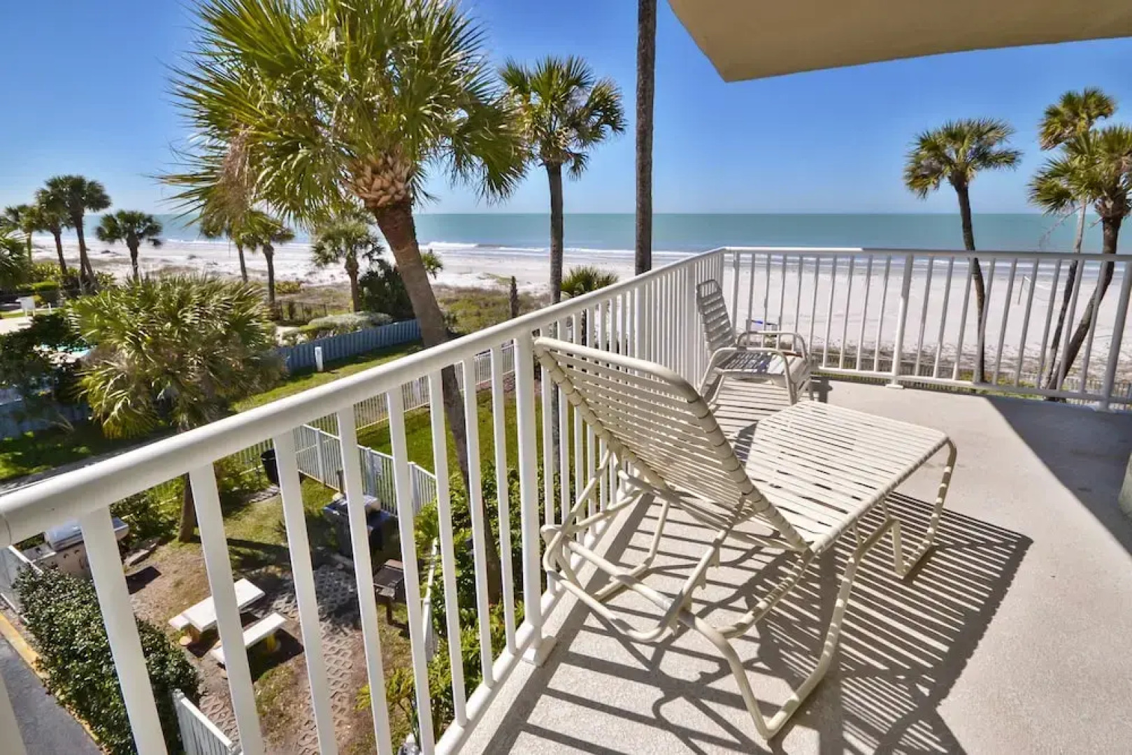 Sand Castle I 301 by Vtrips