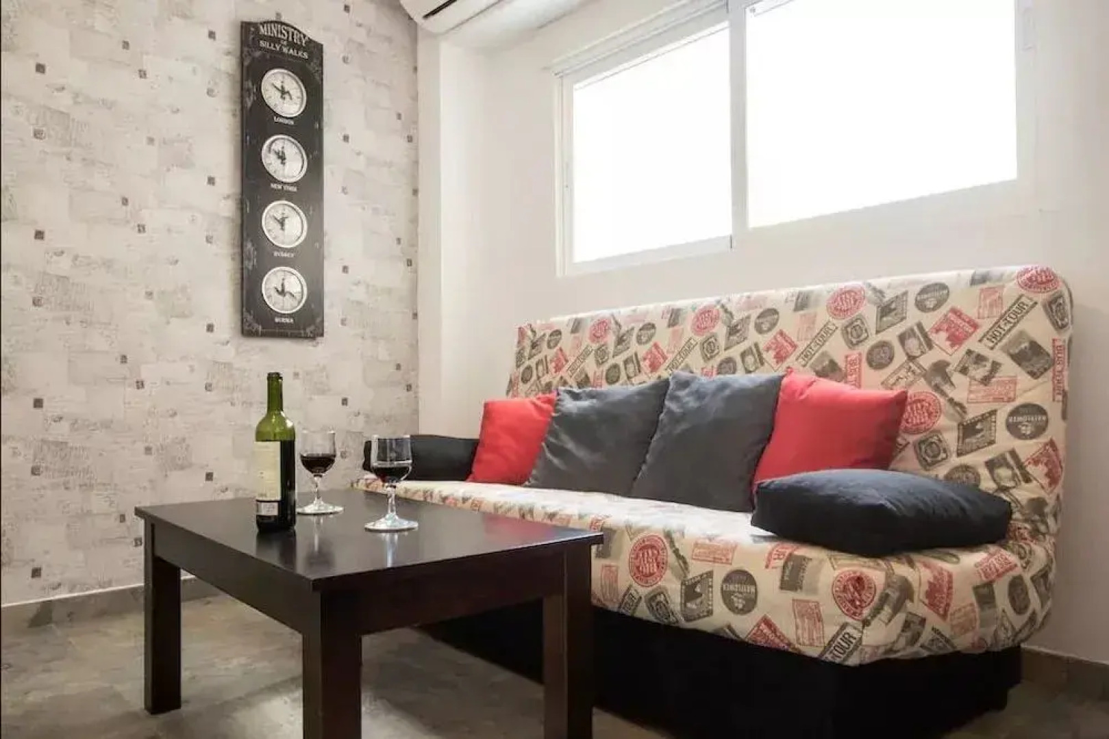 Little Sunny House 1