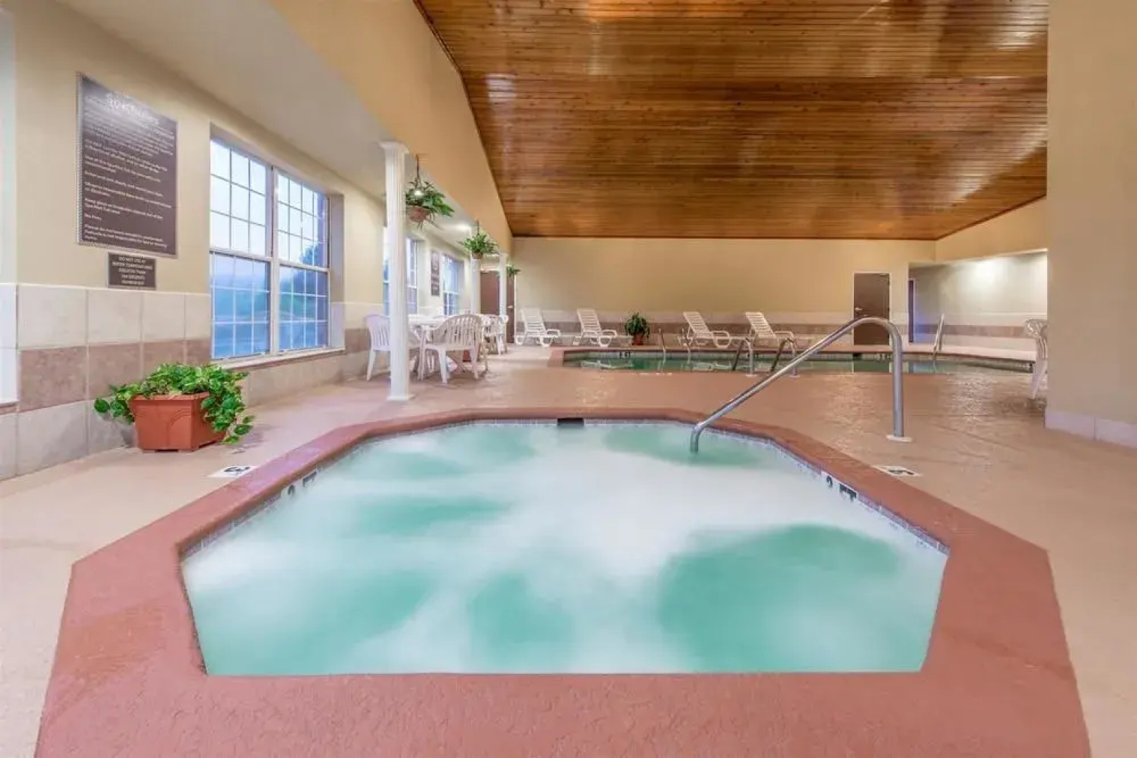 Ramada Elizabethtown