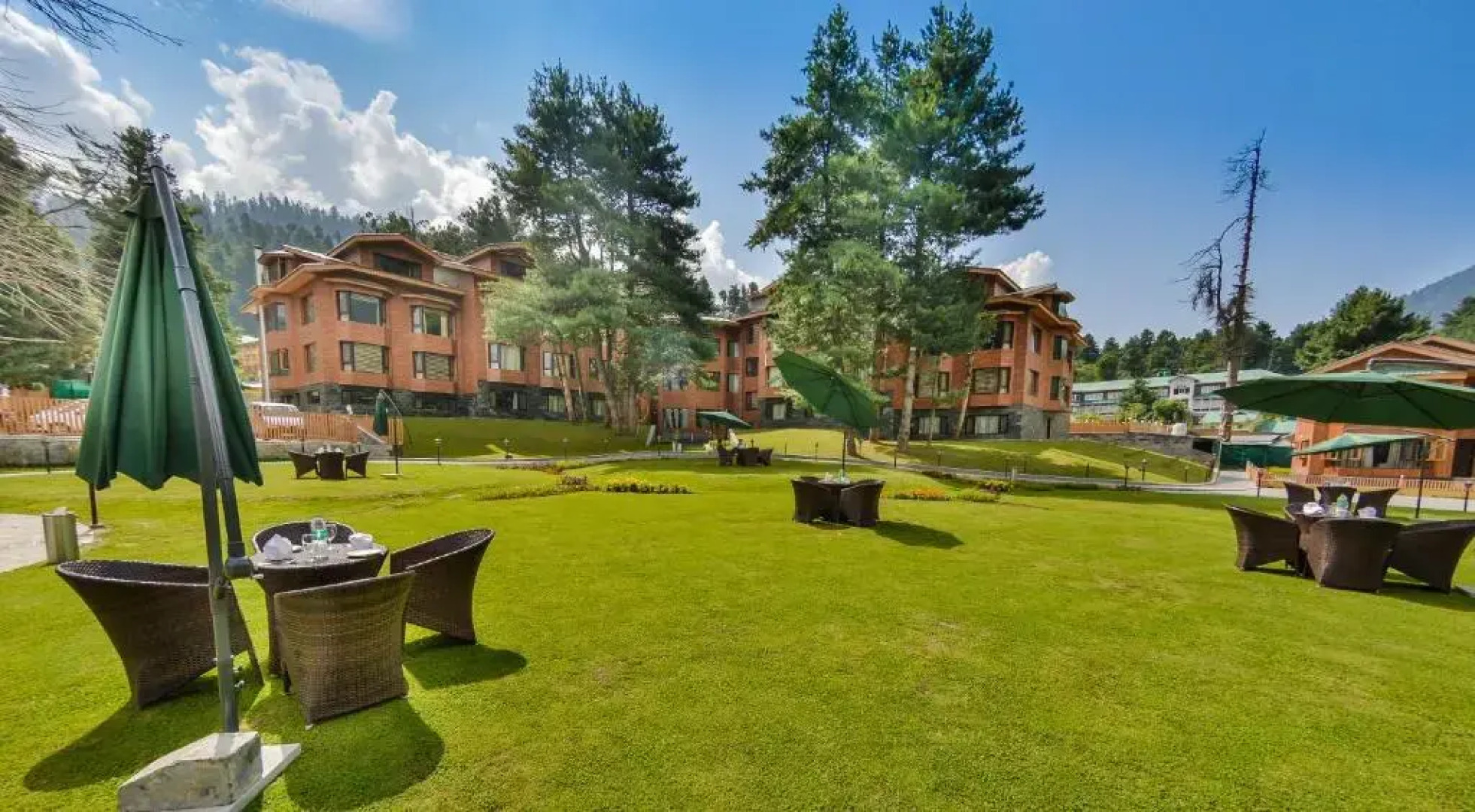 Hotel Royal Hillton, Pahalgam