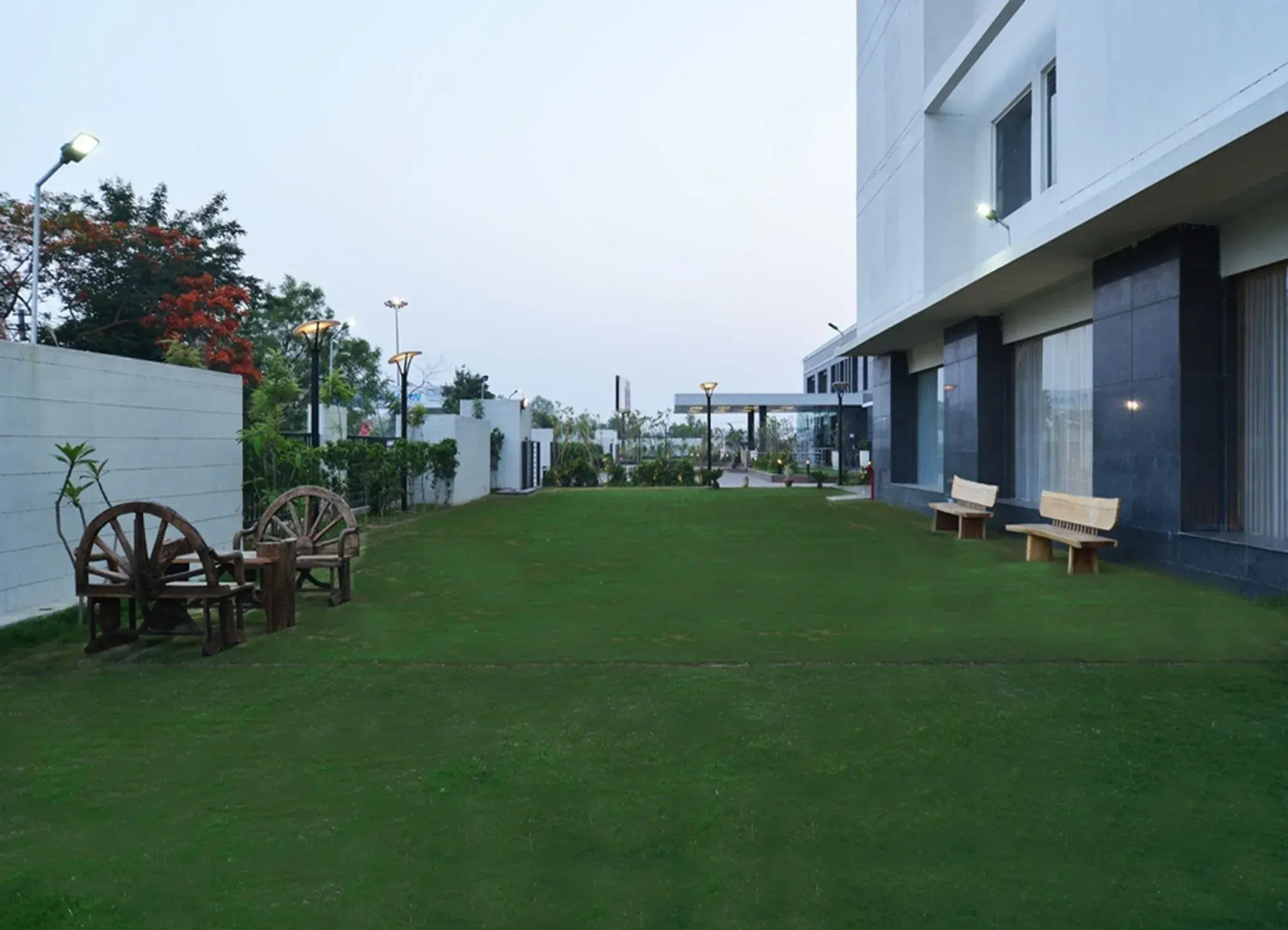 Red Fox by Lemon Tree Hotels, Bhiwadi