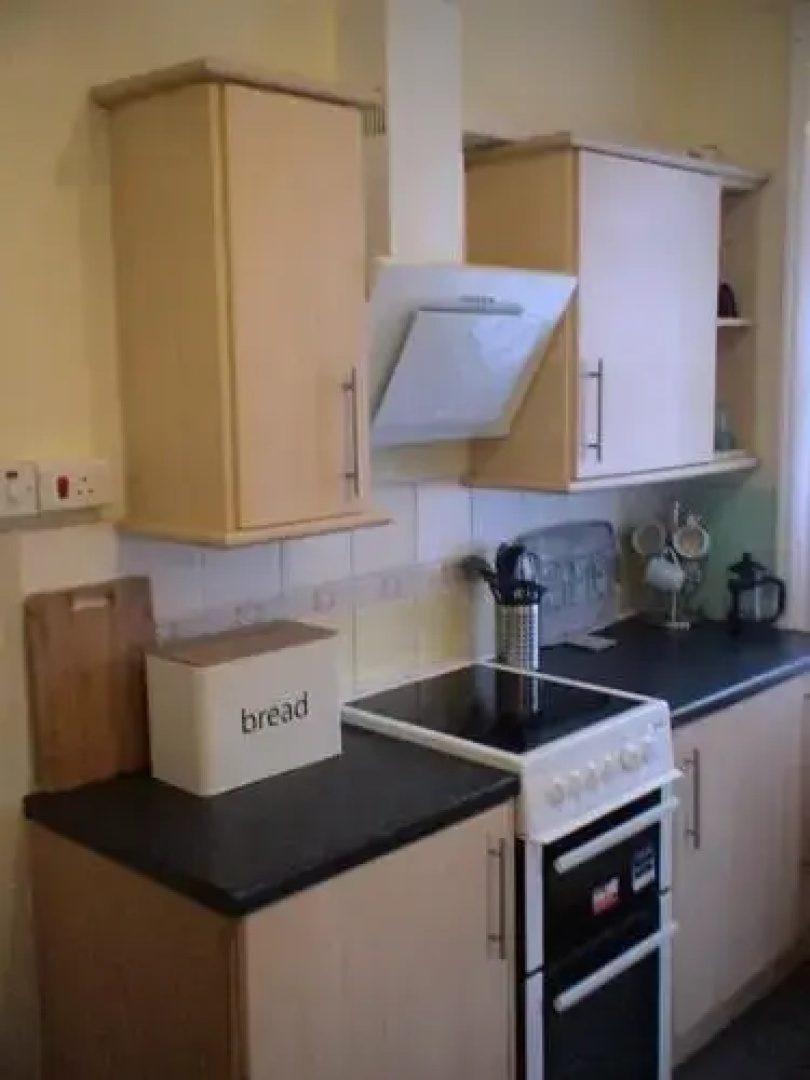 16B Sandy Lane