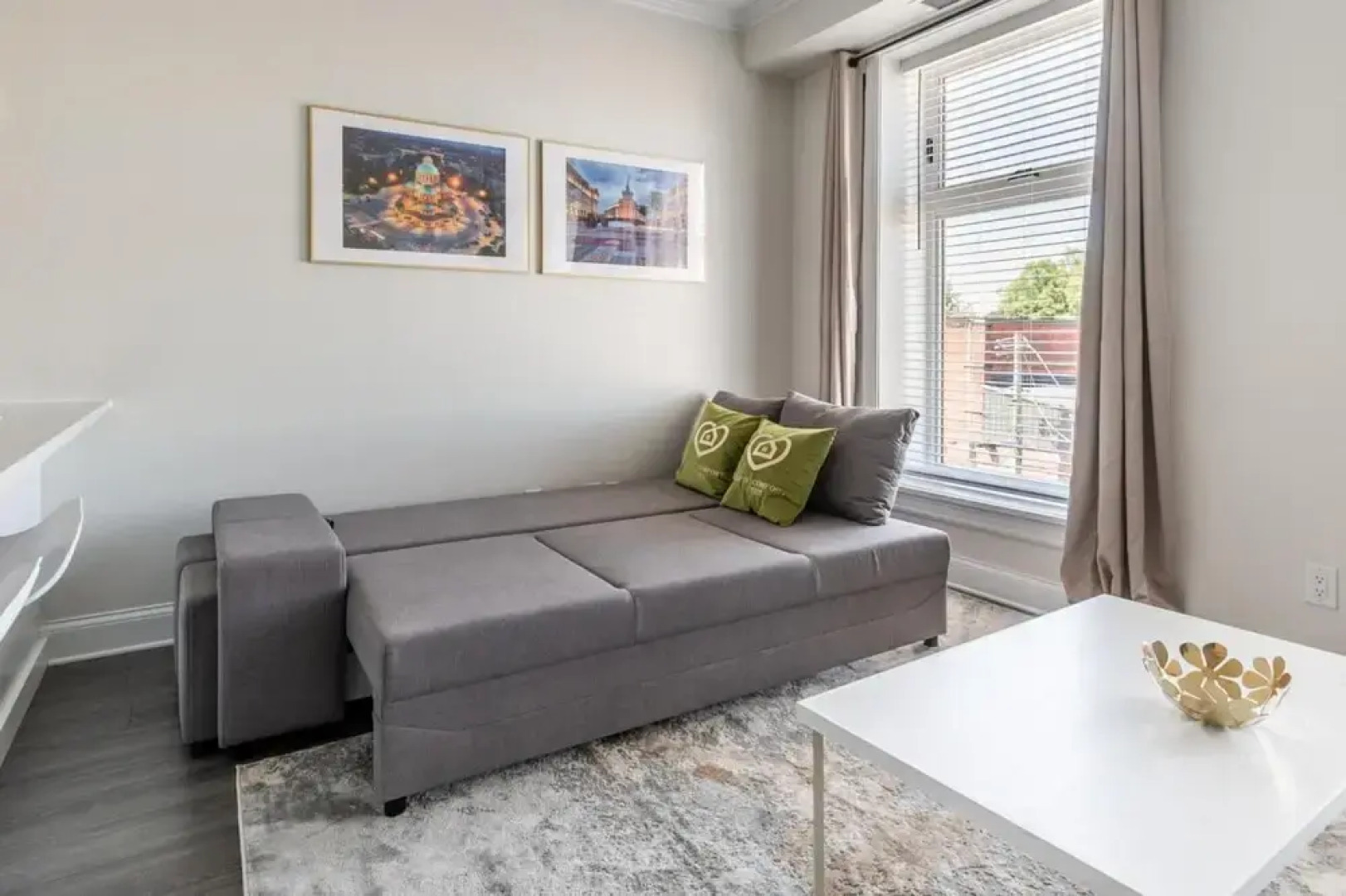 Iconic Rideau 1Bd Unit Balcony Free Parking 2