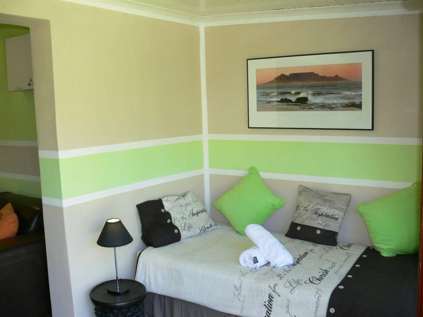 Orange Ville Guesthouse