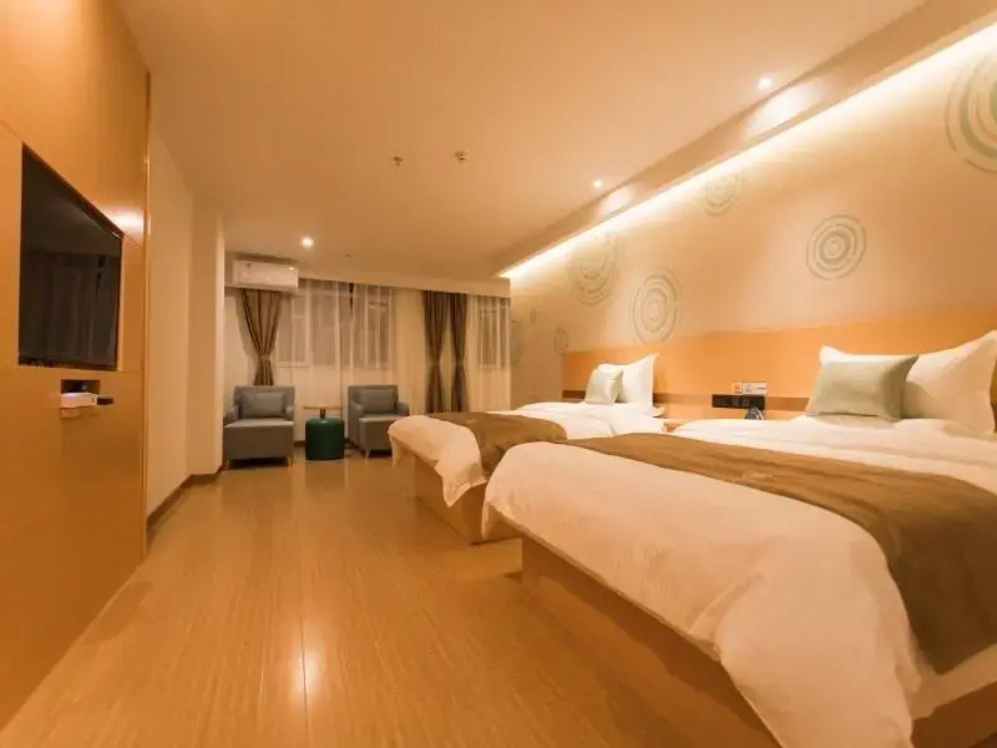 Greentree INN Zhangjiakou High Speed Railway Stati