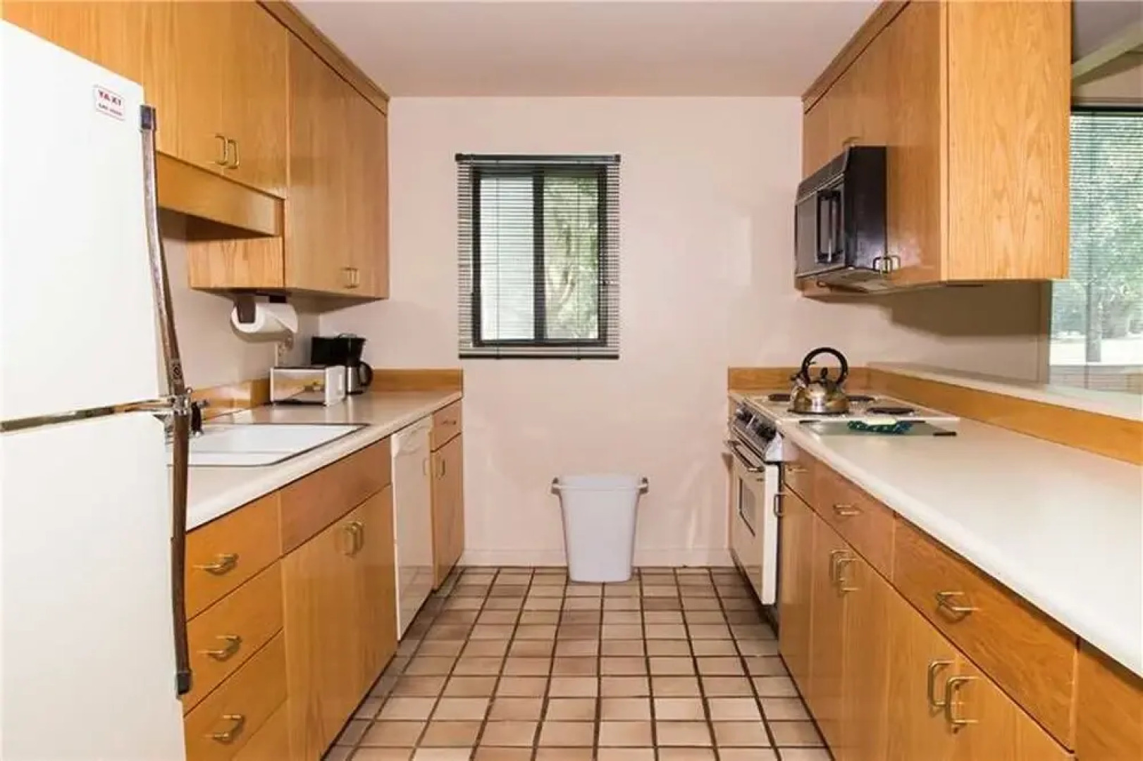 Three Kings Condo Near the Lifts by RedAwning