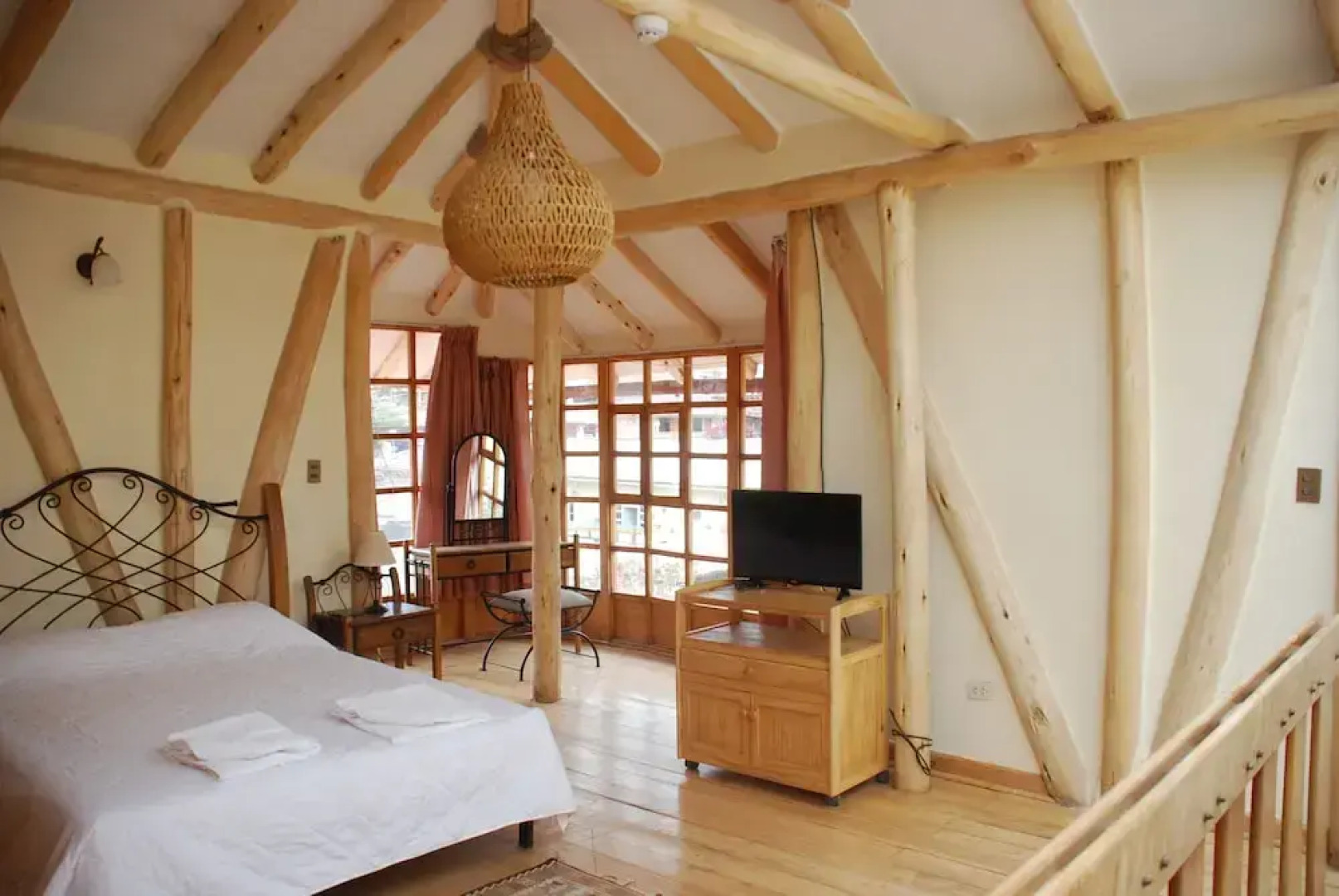 Iorana Urubamba Hotel