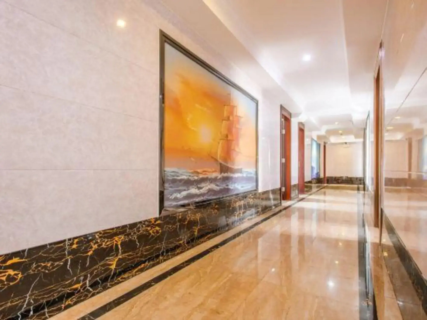 Yangjiang Dongping Holiday Hotel