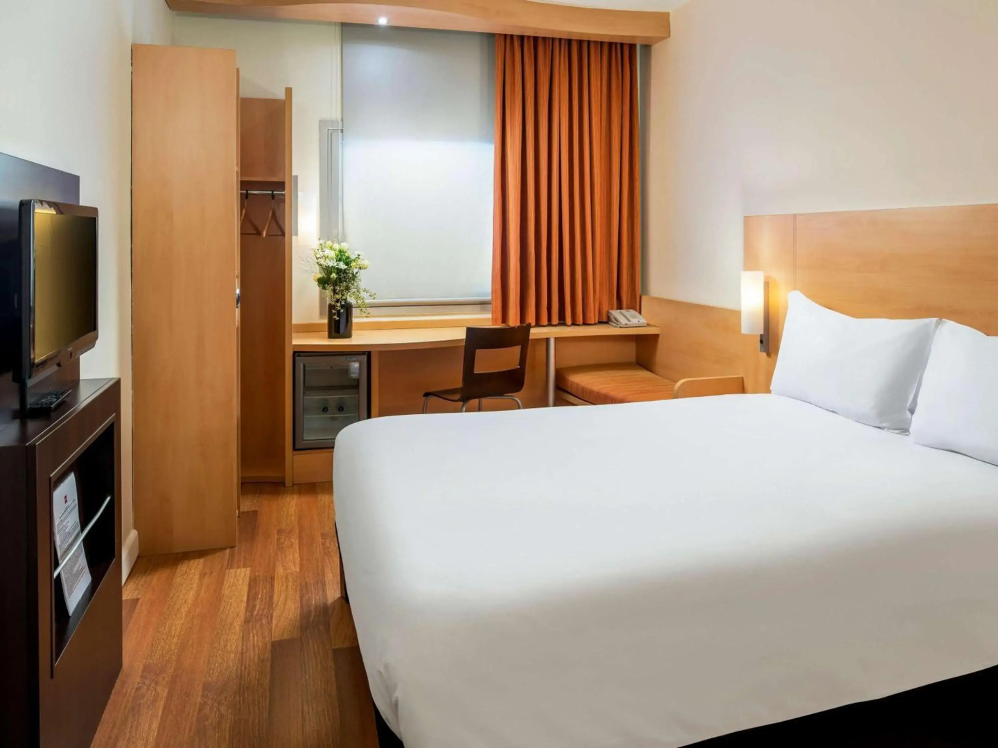 ibis Izmir Alsancak