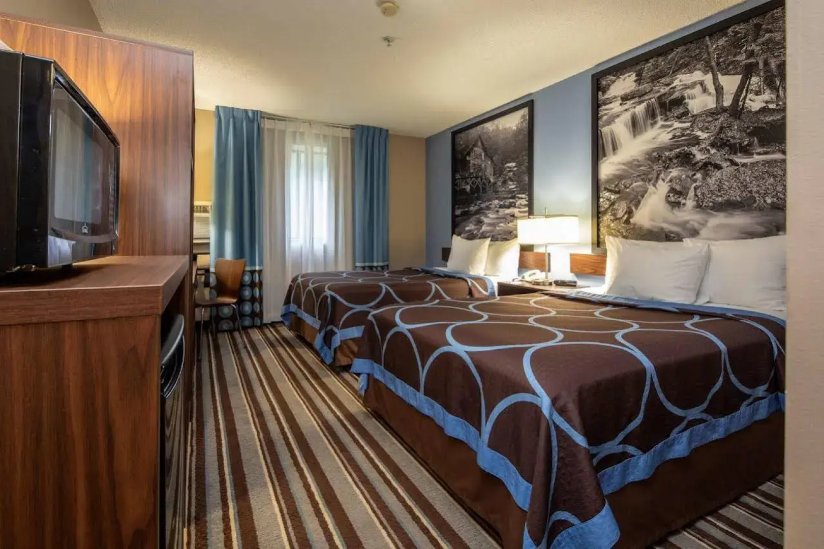 Super 8 Steubenville