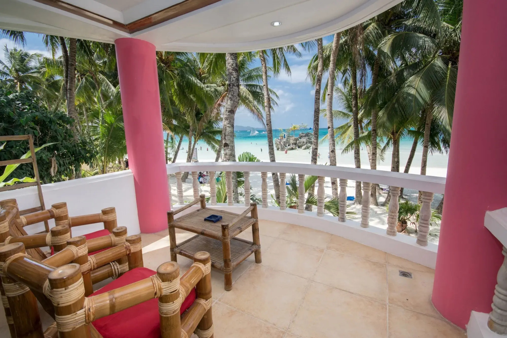 Nigi Nigi Too Beach Resort