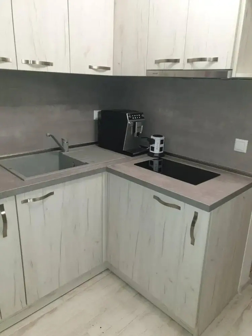 2-bed - Sleeps 4 - With Parking