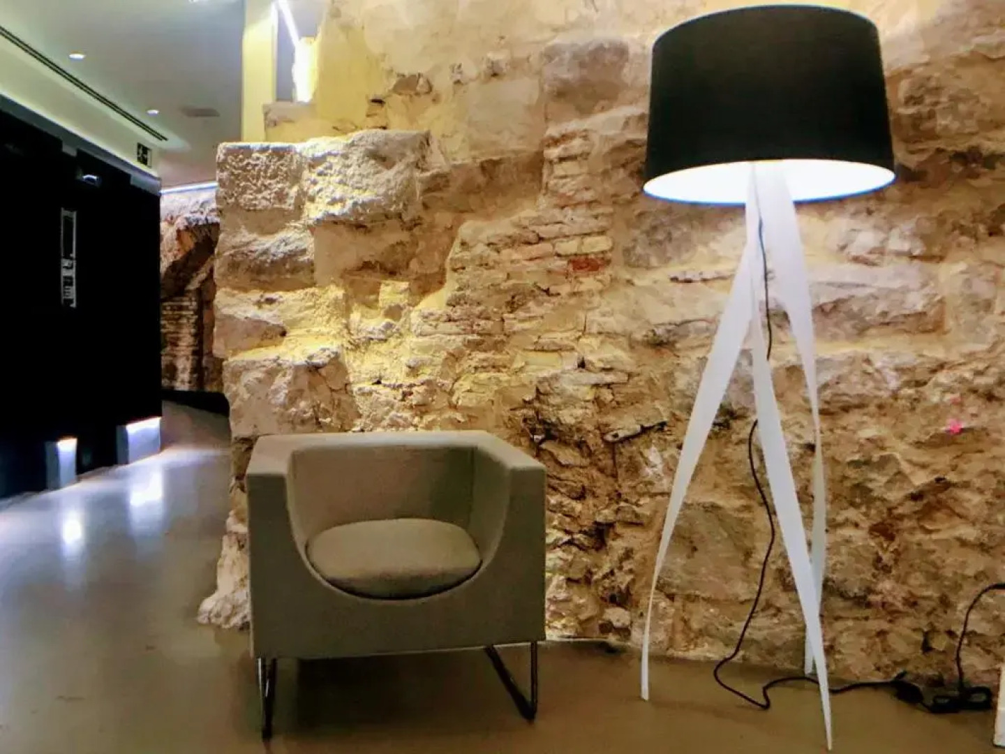 Hotel Pompaelo Plaza del Ayuntamiento & Spa