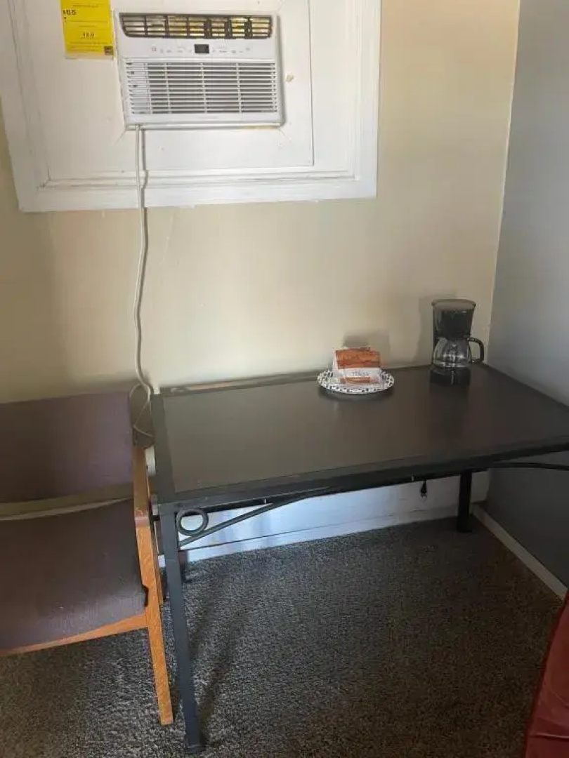 Hometown Inn