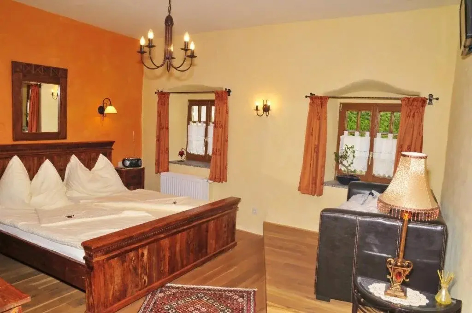 Gästehaus & Heuriger Turm Wachau