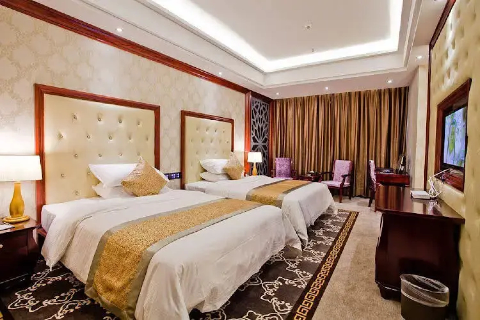Nanning Qian Xi International Hotel