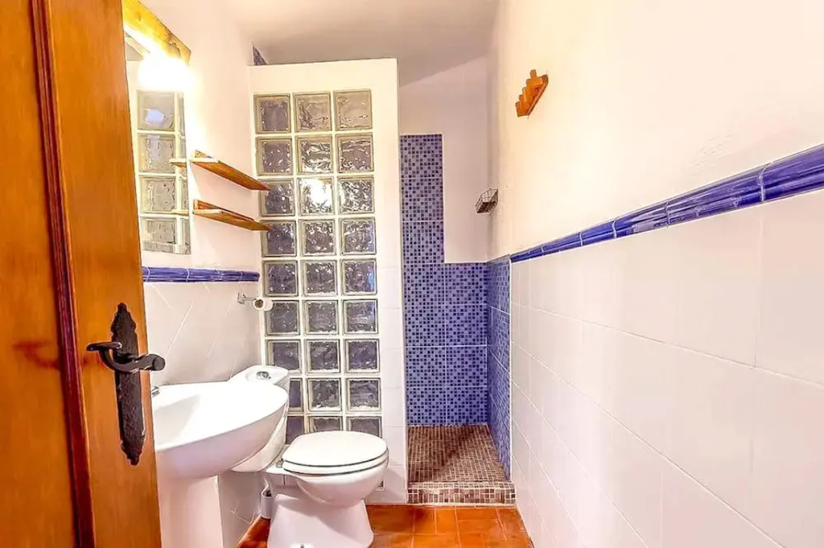 House With 5 Bedrooms in Valdecaballeros, With Wonderful Mountain View