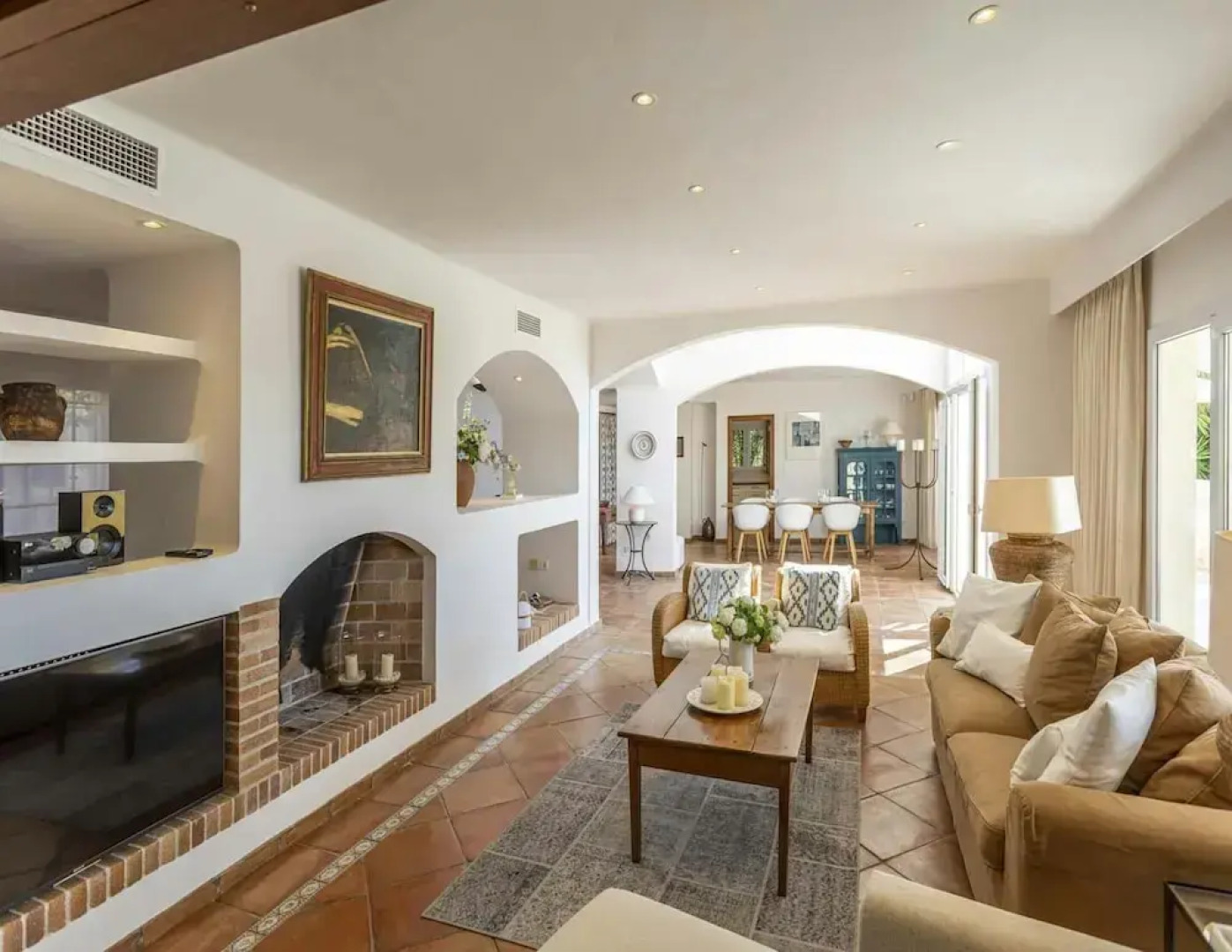 Lavish Villa With Saltwater Pool