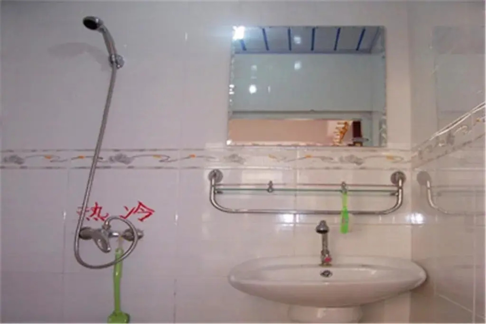 Huludao Xingcheng Jingjing Family Inn