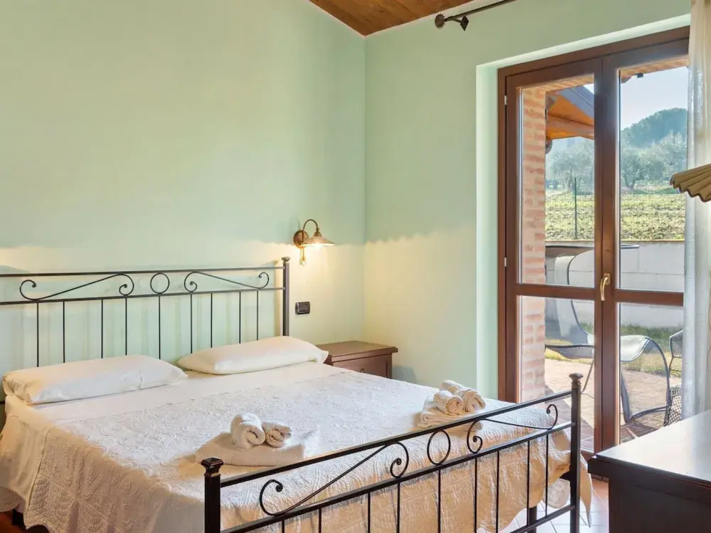 Lavish Holiday Home in Marsciano With Swimming Pool