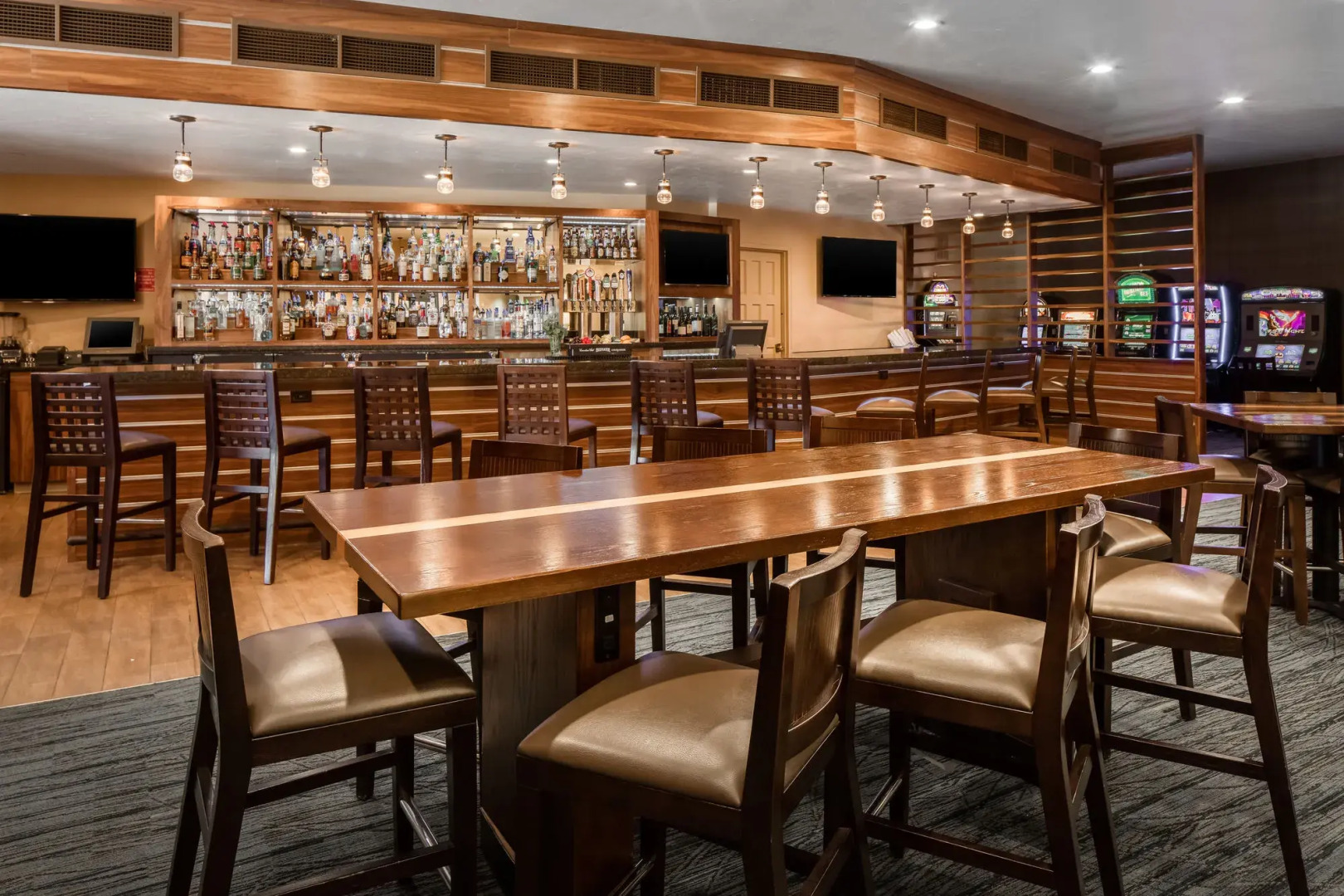 Delta Hotels by Marriott Helena Colonial