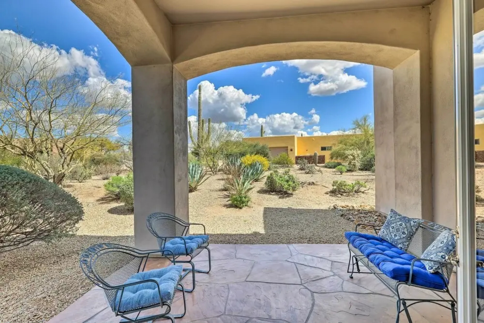 Stunning Cave Creek Home w/ Infinity Pool!