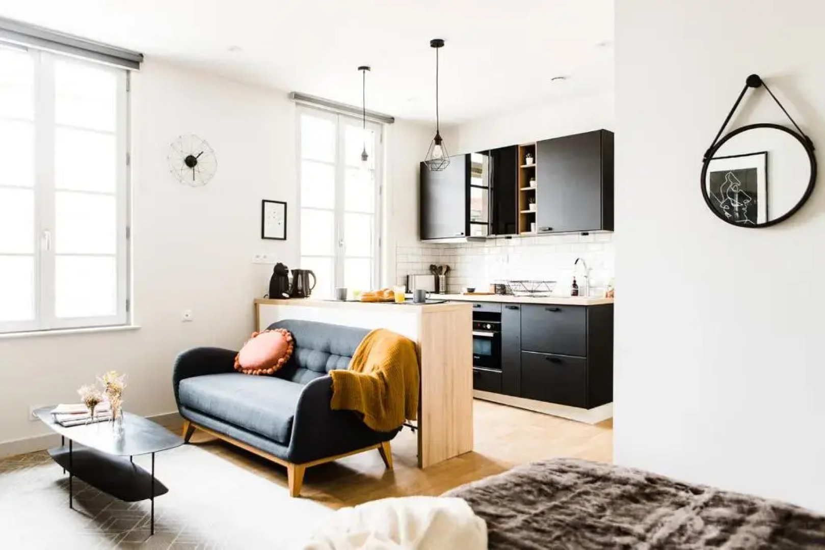 L'audacieux Studio Lumineux Renove Et Equipe En Centre Ville