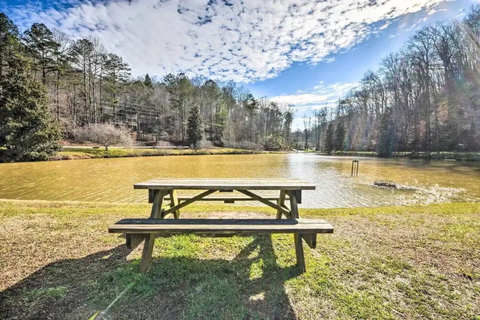 Upscale Coosawattee Cabin w/ Hot Tub & Fire Pit!