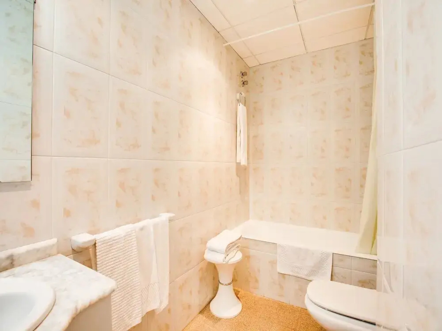 OYO Hotel Restaurante Blanc I Negre 2