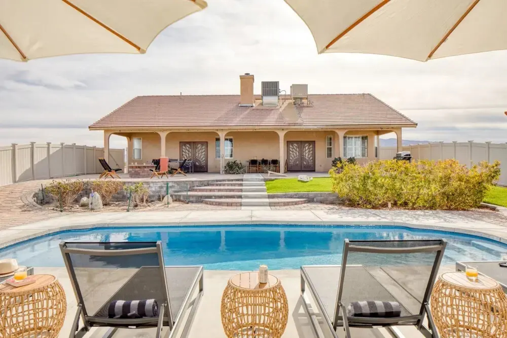 Salton by Avantstay Luxury Desert Estate w/ A Gorgeous Interior, Pool, Patio & Ping Pong!