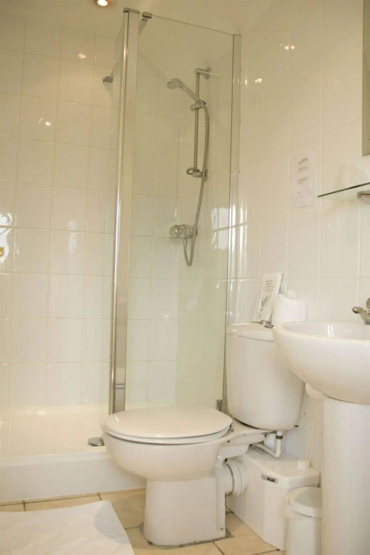 2-bed Apartment in High Wycombe Private Garden