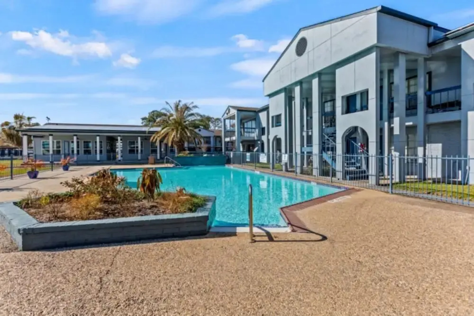 Comfortable Apartments in SEABROOK SK