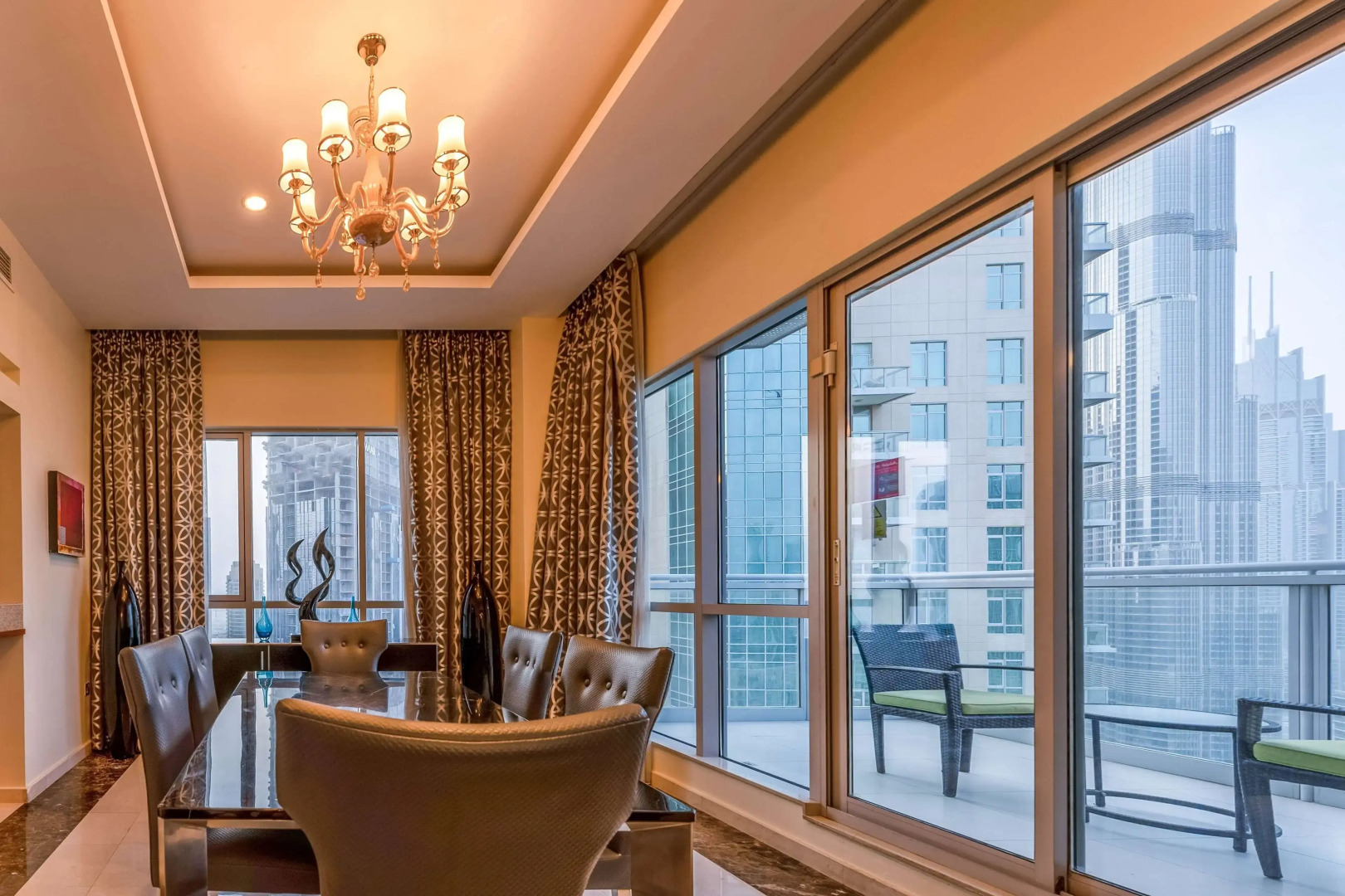 Отель Ramada by Wyndham Downtown Dubai