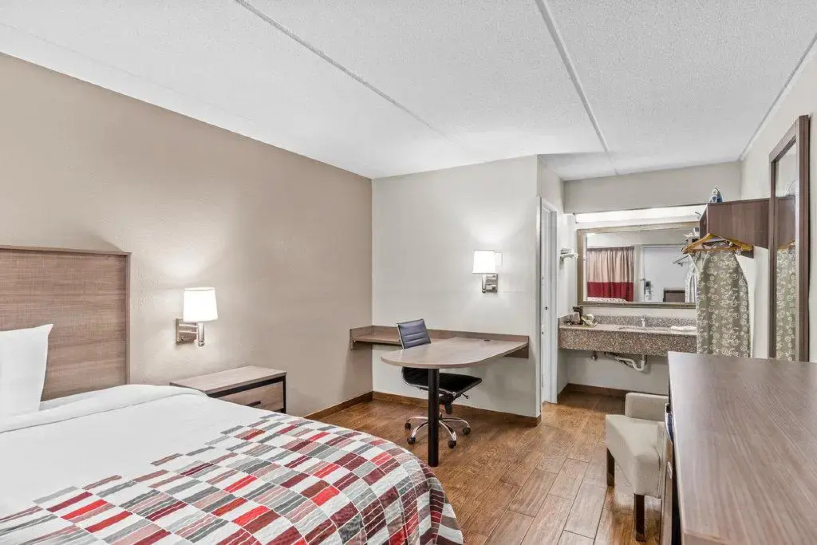 Red Roof Inn Jackson Downtown - Fairgrounds