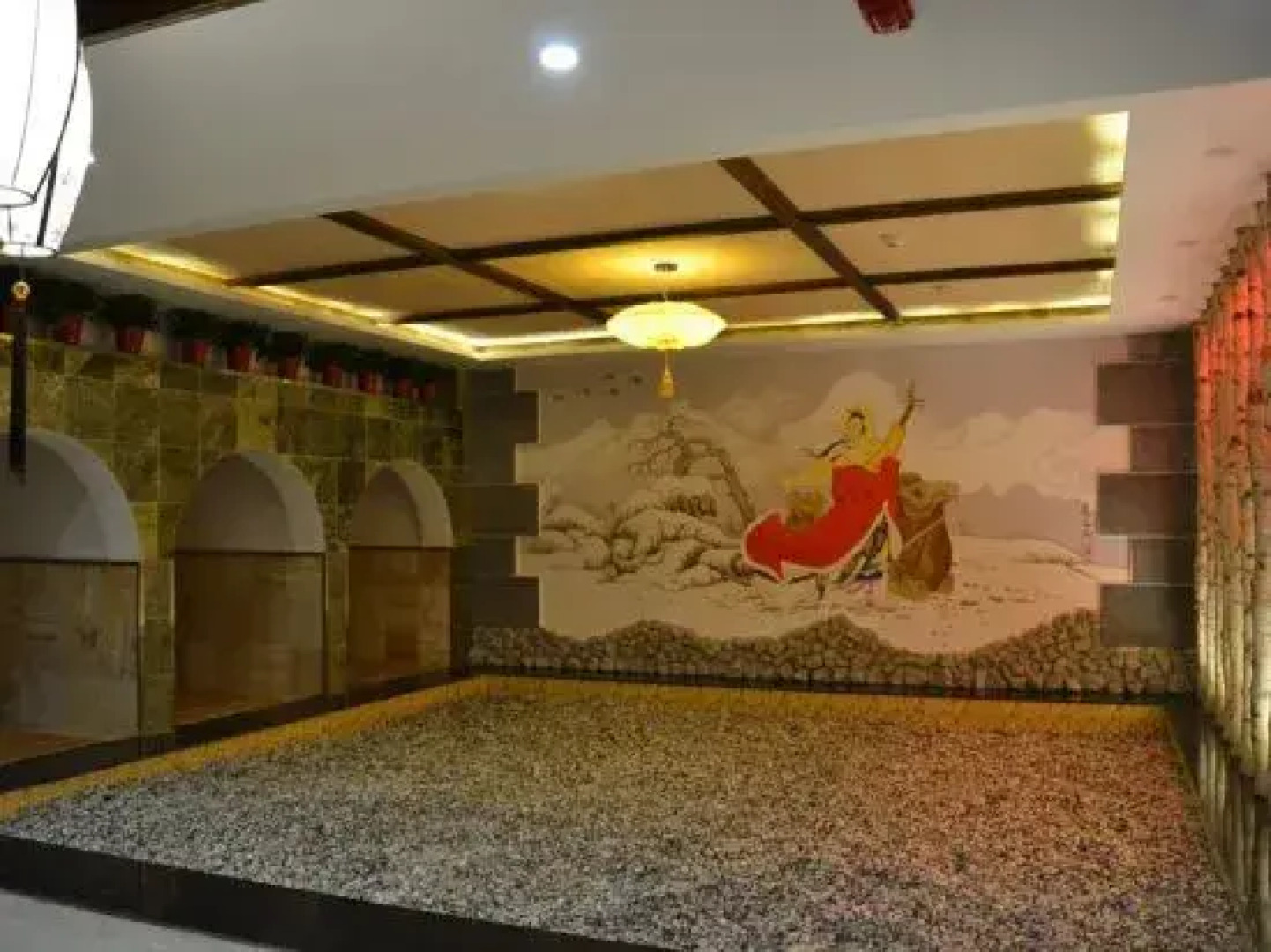 Heide Business Hotel, Ongniut Banner