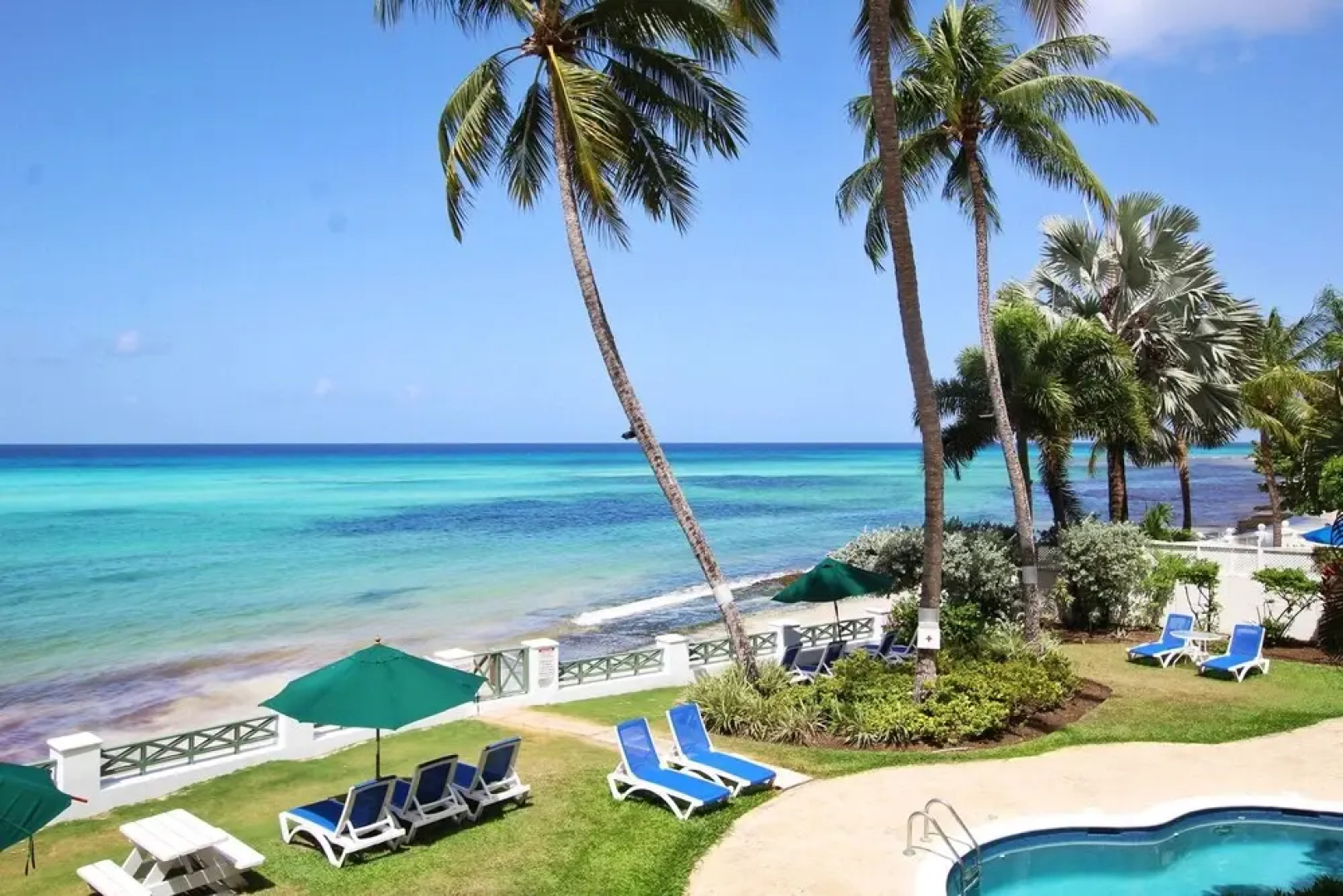 Leith Court Beachfront Apartments