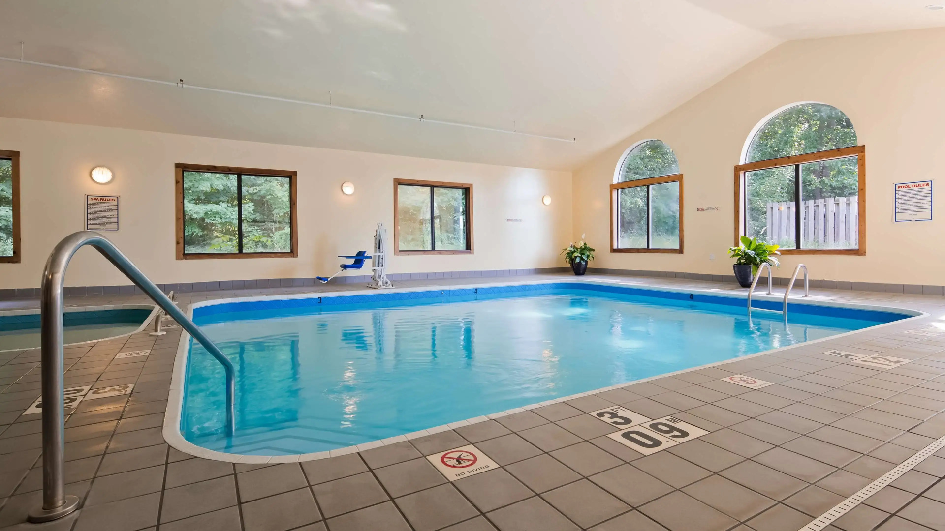 Best Western Plaza Hotel Saugatuck