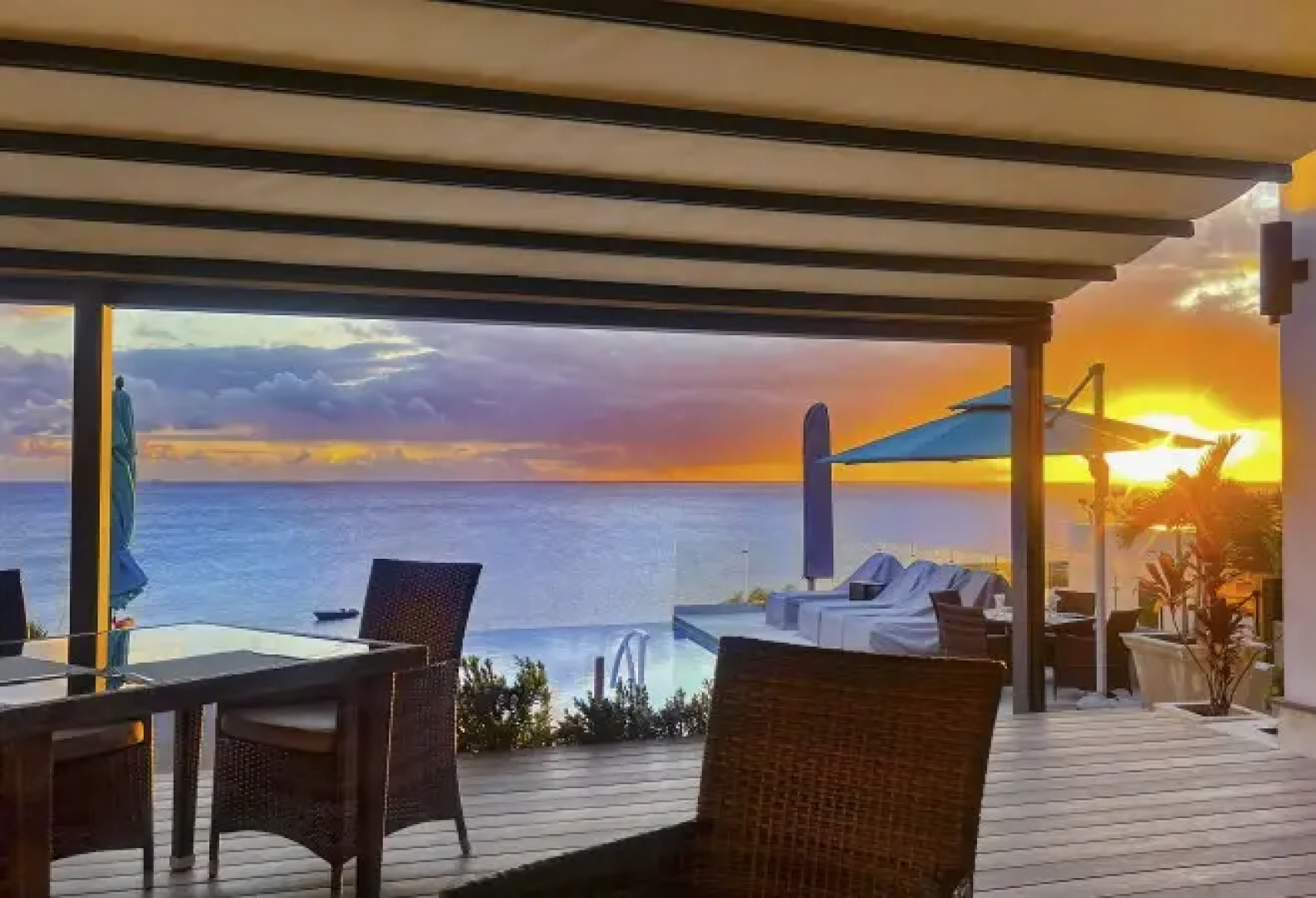 Sunset Reef St. Kitts
